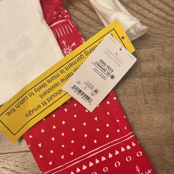 Carters 3 piece pj set - Picture 3 of 5